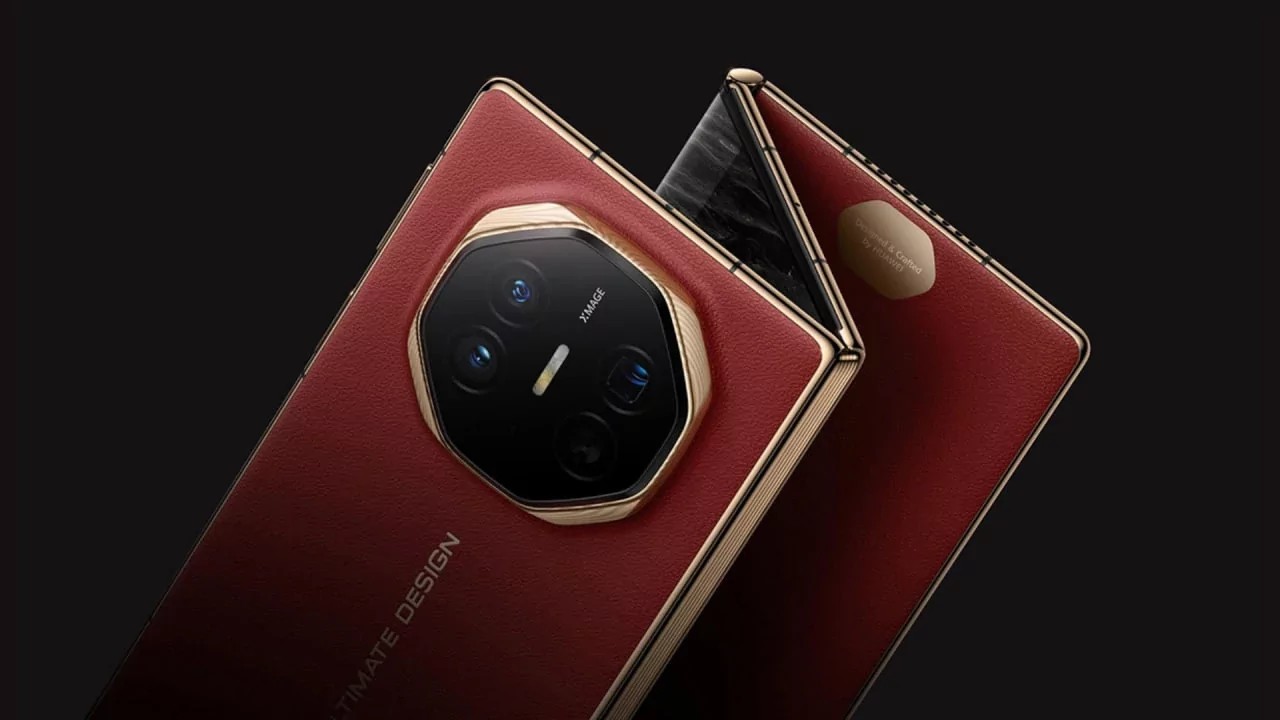 Huawei Mate XT Ultimate Design på MWC 2025